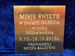 Tablica pamiątkowa Misji Świętych mosiężna grawerowana